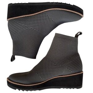 EUC Eileen Fisher London Stretch Knit Booties Grey Size 6 1/2